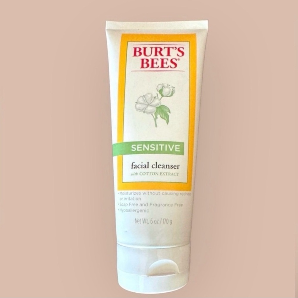 Burt's Bees Sensitive Facial Cleanser (6oz)